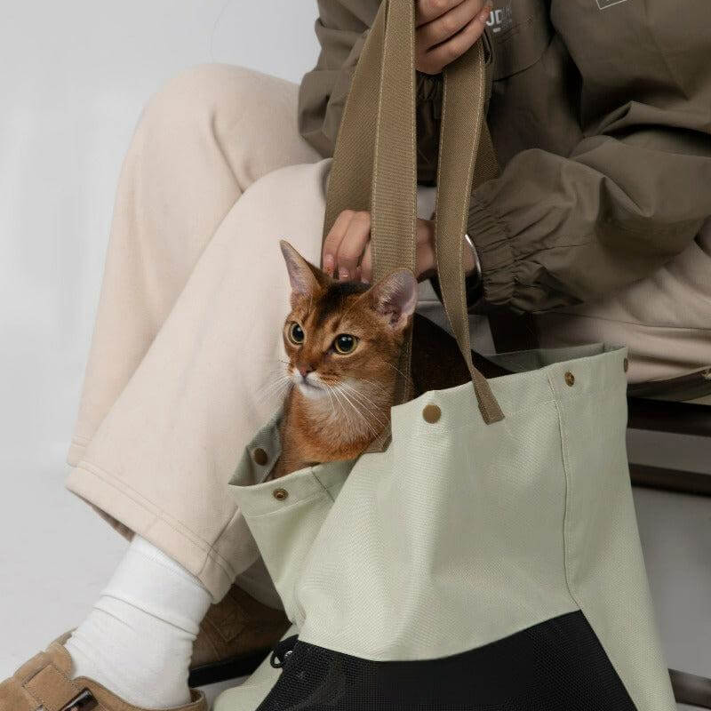 Lightweight Pet Carrier Bag Breathable Portable Single Shoulder Cat Bag